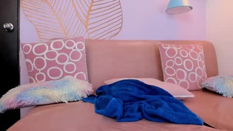 Gia  online show from February 13, 2025, 9:17 pm