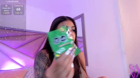 Gia  online show from December 21, 2025, 5:42 pm