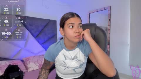 Gia  online show from March 26, 2026, 6:46 pm