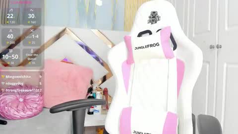 Gianina online show from March 10, 2026, 10:04 pm