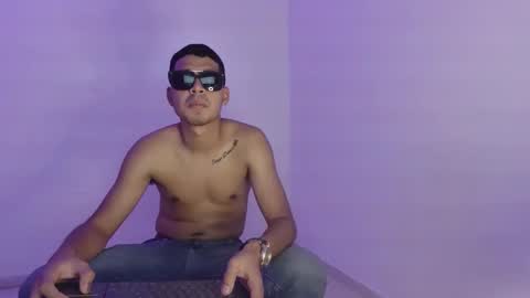 Snapshot of gianluca_silva chatting on October 21, 2025, 12:11 am Gianluca Silva online show from October 21, 2025, 12:11 am