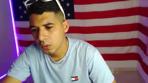 Snapshot of gianluca_silva chatting on November 4, 2025, 10:42 pm Gianluca Silva online show from November 4, 2025, 10:42 pm