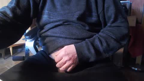 Gianni9000000 online show from February 28, 2025, 9:36 am