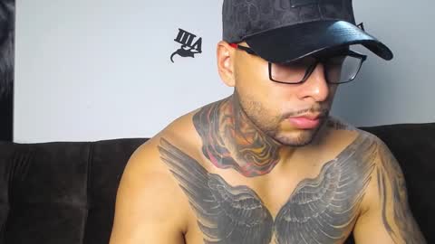 Snapshot of gianni_donato95 chatting on October 2, 2025, 7:43 pm Dilan online show from October 2, 2025, 7:43 pm
