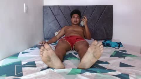 Snapshot of giant_feet chatting on July 21, 2026, 3:03 pm BOSS online show from July 21, 2026, 3:03 pm