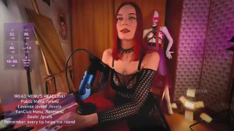 Snapshot of giantess_eva chatting on May 16, 2026, 7:01 pm Eva online show from May 16, 2026, 7:01 pm