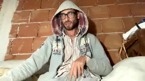 Snapshot of gicobest chatting on December 3, 2024, 3:11 pm Corrado online show from December 3, 2024, 3:11 pm