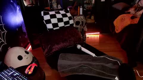 Snapshot of gigglemethis22 chatting on January 11, 2025, 12:01 am Giggles online show from January 11, 2025, 12:01 am