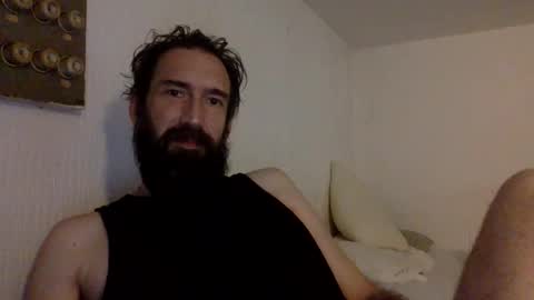 iggy online show from November 3, 2025, 1:34 pm