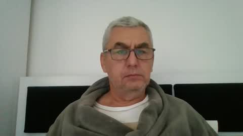 gigi1970 online show from October 11, 2025, 10:25 am