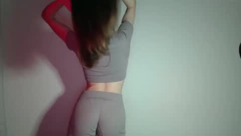 Snapshot of gigi_nix chatting on March 8, 2025, 5:43 pm Gigi online show from March 8, 2025, 5:43 pm