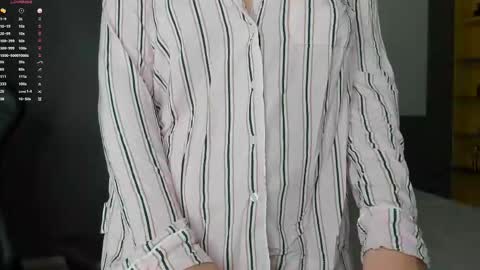 gigihadd online show from September 27, 2025, 12:21 pm