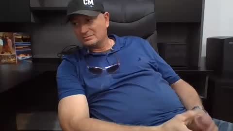 gimmedatdic online show from November 8, 2025, 6:51 pm