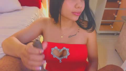 Snapshot of gina_akemi chatting on January 7, 2026, 4:59 am O GINA AND AKEMI online show from January 7, 2026, 4:59 am