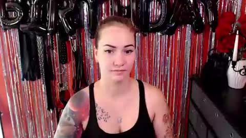 Snapshot of gina_hotlick chatting on July 16, 2026, 8:09 am gina_hotlick online show from July 16, 2026, 8:09 am