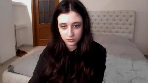 Kate online show from January 31, 2025, 1:56 pm