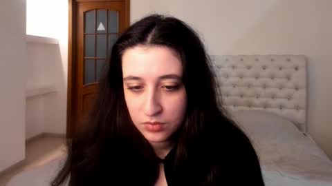 Kate online show from February 8, 2025, 1:33 pm