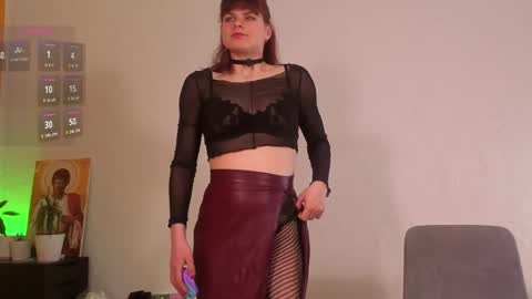 Snapshot of ginavontease chatting on April 28, 2026, 7:02 am Gina online show from April 28, 2026, 7:02 am