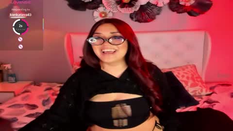 Snapshot of ginger_honeyy chatting on July 7, 2026, 12:42 pm Chloe online show from July 7, 2026, 12:42 pm