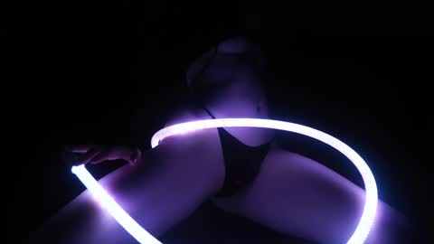        im expecting 350 thumbs up on my altar   online show from February 8, 2025, 4:25 am