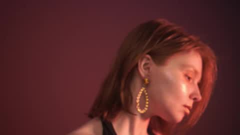        im expecting 350 thumbs up on my altar   online show from February 23, 2025, 4:17 am