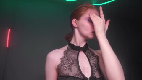        im expecting 350 thumbs up on my altar   online show from September 20, 2025, 10:00 pm