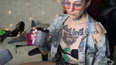 Ginger online show from October 14, 2025, 7:03 pm