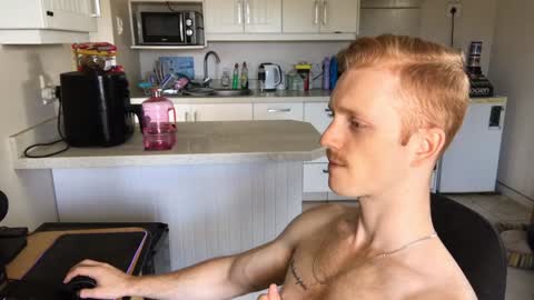 Snapshot of gingerboy_69 chatting on February 3, 2025, 3:06 pm Jay online show from February 3, 2025, 3:06 pm