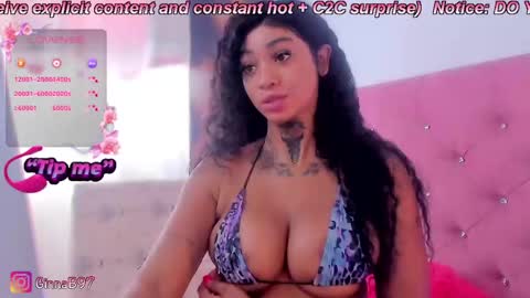 Snapshot of ginnabolton chatting on December 4, 2024, 2:15 pm Ginna Bolton online show from December 4, 2024, 2:15 pm