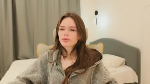 Ginny online show from June 14, 2026, 9:17 pm
