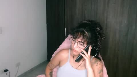 giny_bean online show from April 15, 2026, 1:23 am