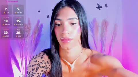 gio_gray online show from November 8, 2025, 9:53 am