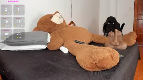 gio_gray online show from July 7, 2026, 7:23 am