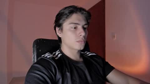 GioRusso online show from November 7, 2025, 11:49 pm