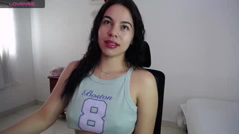 GIO RIVERA online show from October 28, 2025, 1:58 pm