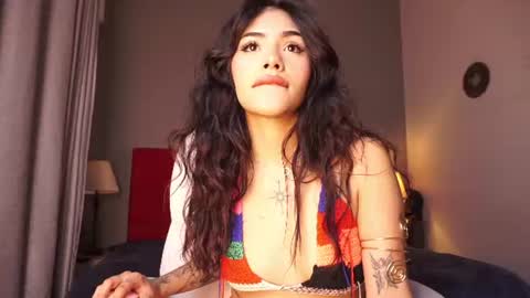 Snapshot of giovanna_oliveira chatting on July 7, 2026, 6:47 am Giovanna online show from July 7, 2026, 6:47 am