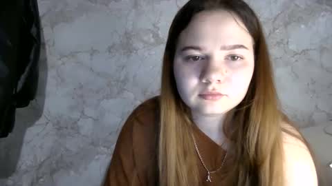 girl_cute07 online show from April 16, 2026, 6:41 pm