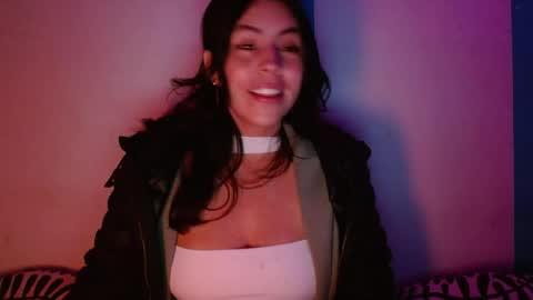 Alejandra online show from May 17, 2026, 6:00 am