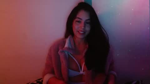 Alejandra online show from July 10, 2026, 7:34 am