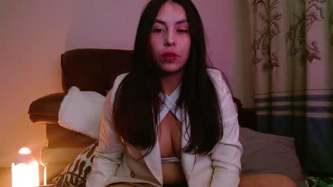 Alejandra online show from August 3, 2026, 3:49 am