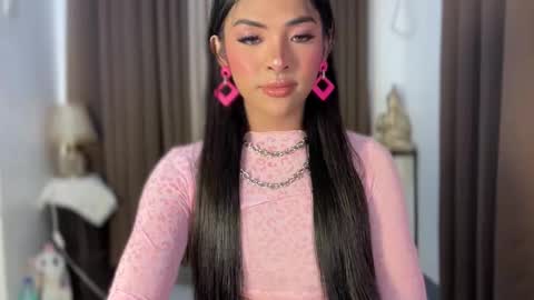 Snapshot of girlcock_dominantfucker chatting on February 6, 2026, 11:30 pm queen ronna online show from February 6, 2026, 11:30 pm