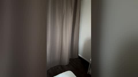 girldulce045 online show from February 5, 2026, 4:00 pm