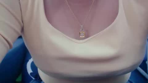 Snapshot of girlhanoi chatting on February 13, 2026, 3:35 am girlhanoi online show from February 13, 2026, 3:35 am