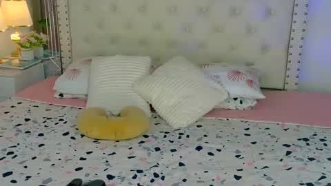 Ariana Sophia.  online show from January 18, 2026, 6:17 am