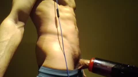 Snapshot of girlscumwithme33 chatting on March 10, 2026, 3:33 am girlscumwithme33 online show from March 10, 2026, 3:33 am