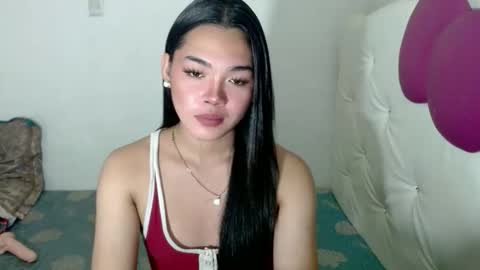 Precious online show from October 14, 2025, 6:52 pm
