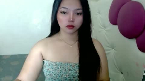 Snapshot of girlthatuneedxxx chatting on November 21, 2025, 8:40 pm Rhaine online show from November 21, 2025, 8:40 pm