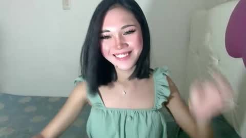 Divine online show from October 3, 2025, 10:12 am