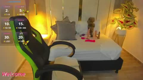 Snapshot of gisela27 chatting on July 3, 2026, 12:44 pm Gisella online show from July 3, 2026, 12:44 pm