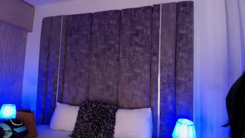     online show from February 7, 2026, 12:09 pm